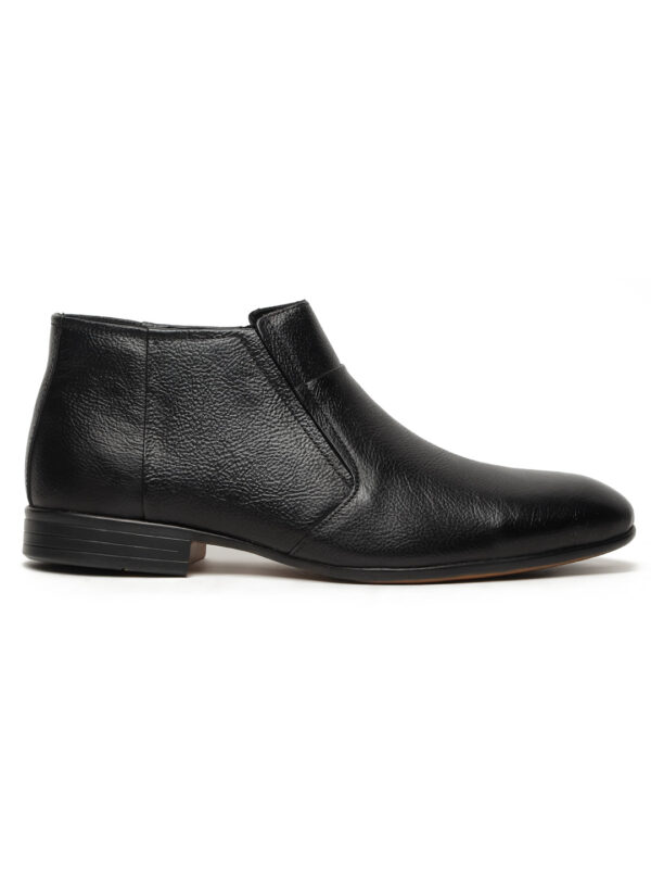 Men's Black Solid Leather Slip-on Boots